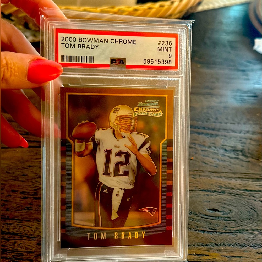 2000 BOWMAN CHROME TOM BRADY CARD